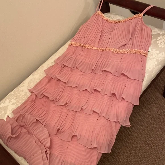 Pink Ruffled Dress - Picture 4 of 4